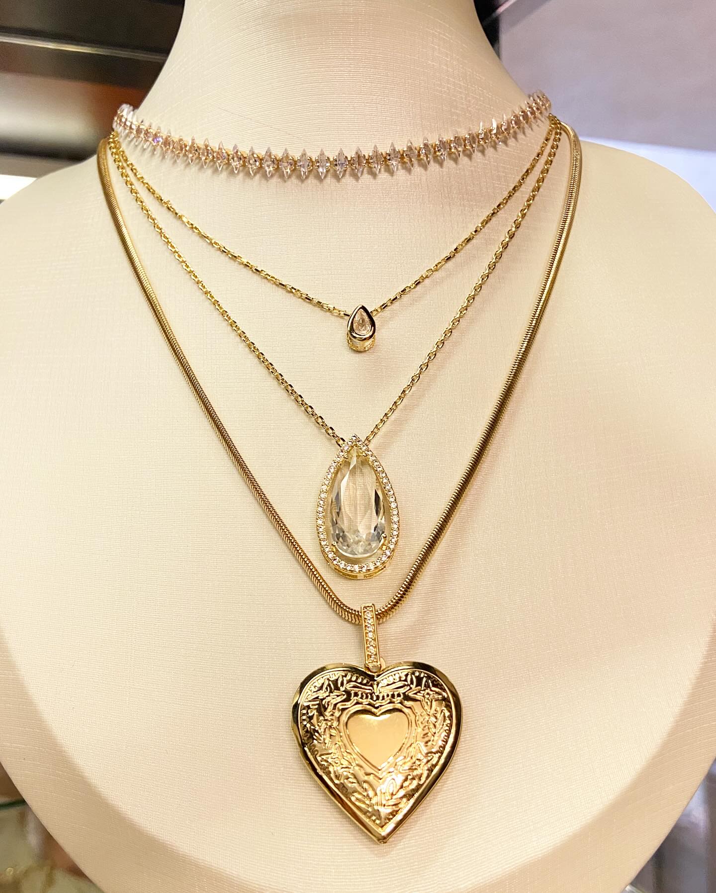 Semijoia de presente para esposa para um aniversário — Sida Santiago Semijoias